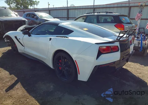 2016 Chevrolet Corvette Stingray z USA, uszkodzony, nr VIN 1G1YD2D71G5123841